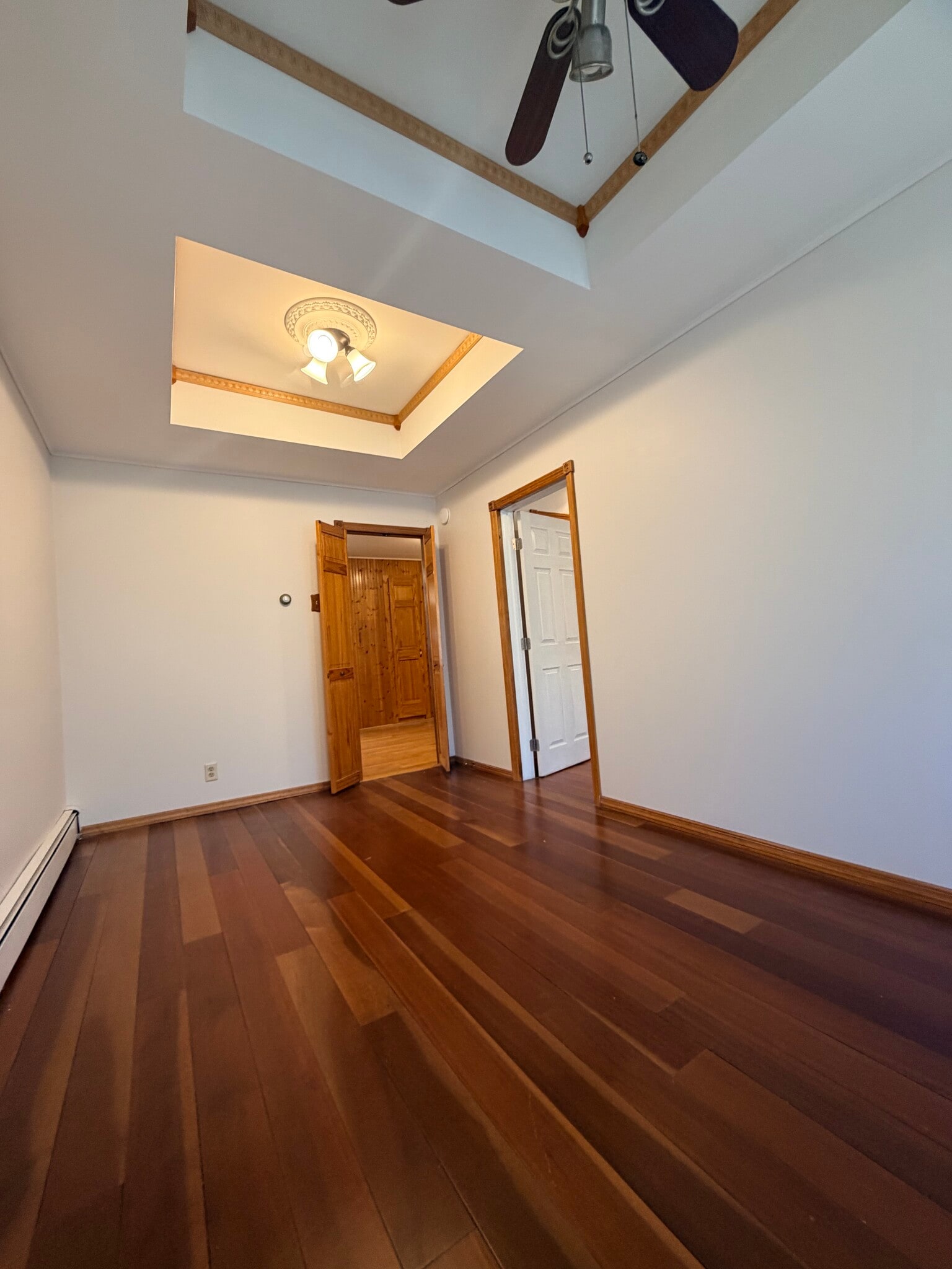 Building Photo - 44 W 7th St