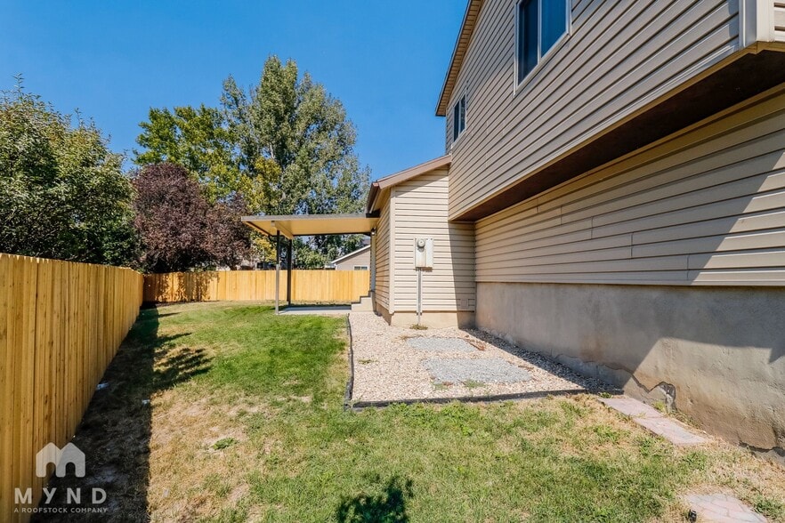 Building Photo - 322 S 600 W