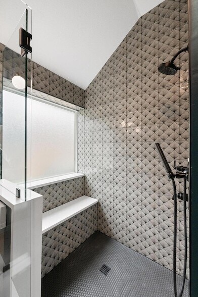 Building Photo - 8716 Bobcat Dr