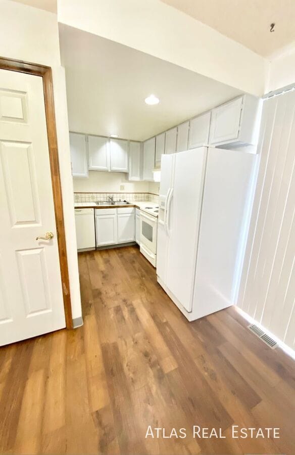Building Photo - 2359 Split Rock Dr