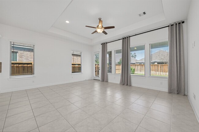 Building Photo - 4353 Victoria Pine Dr