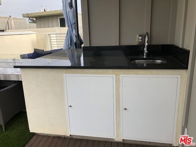 Building Photo - 12003 Emery Ln