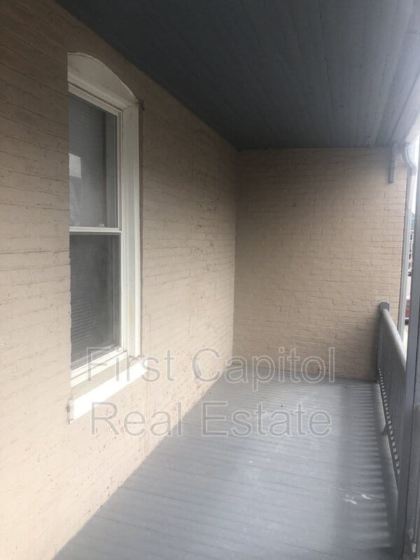 Building Photo - 115 S West St