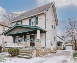 Building Photo - 4123 Stickney Ave