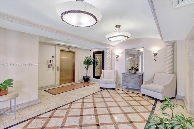 Building Photo - 731 Crandon Blvd