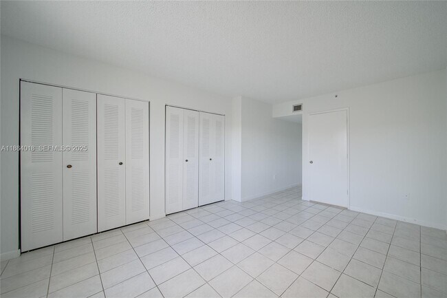 Building Photo - 551 NW 82nd Ave