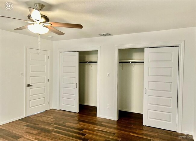 Building Photo - 1604 W Gastel Cir
