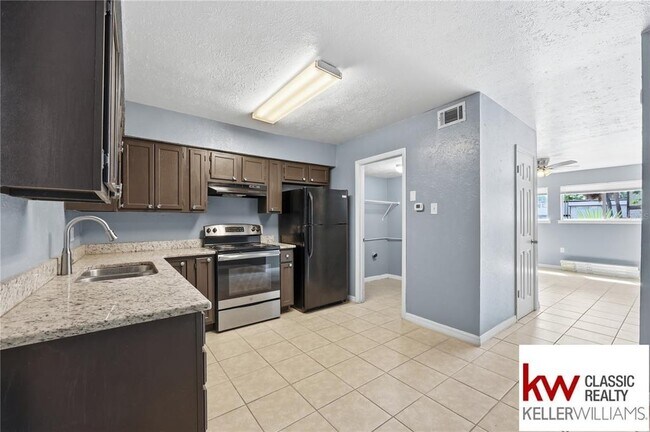 Building Photo - 3918 Crayrich Cir