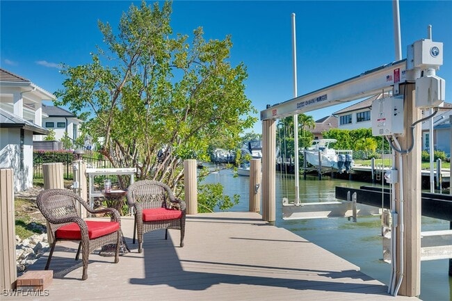 Building Photo - 1410 Curlew Ave