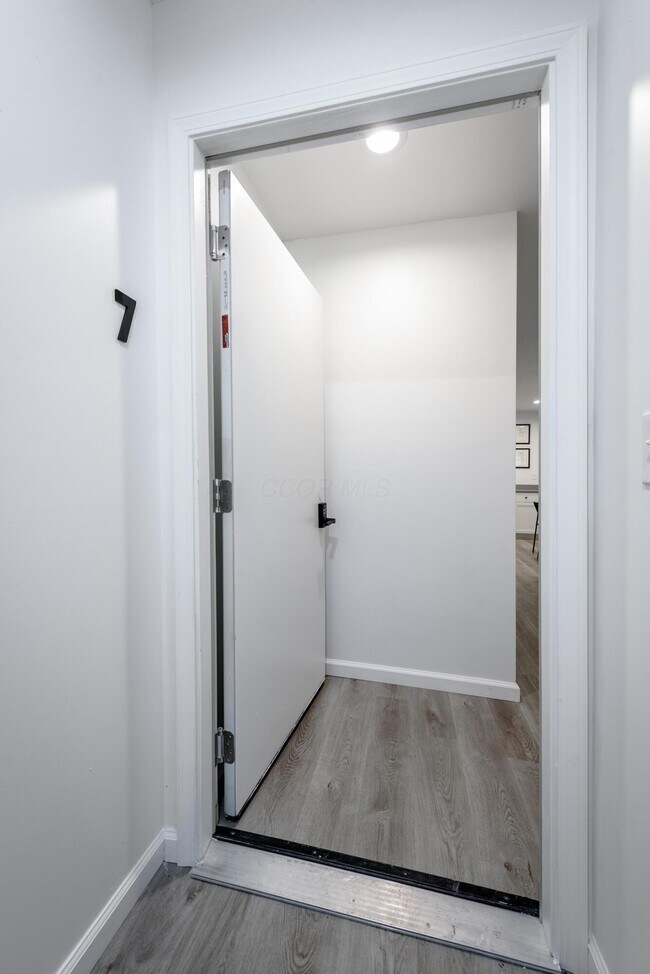 Building Photo - 62 S Main St