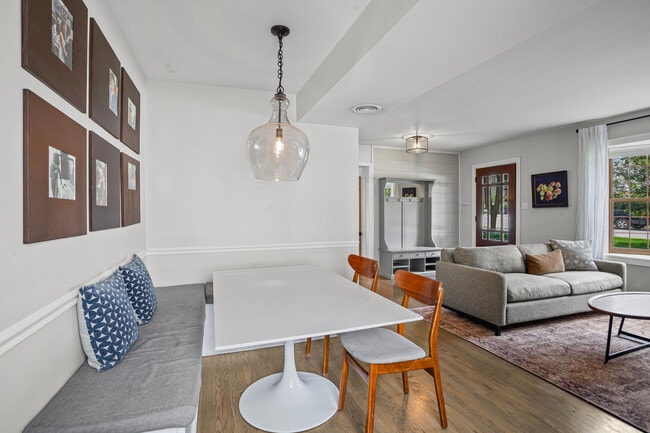 Building Photo - 449 Longfellow Ave