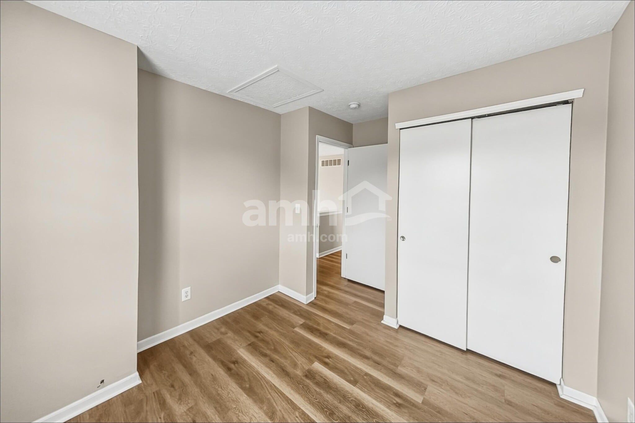 Building Photo - 492 Candleglow Rd
