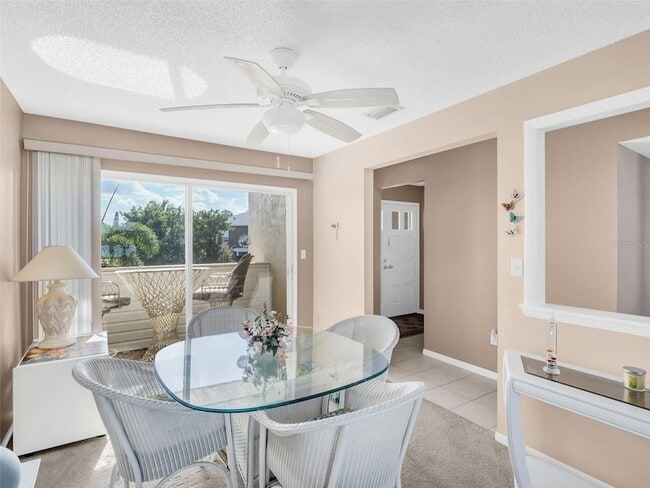 Building Photo - 656 Windrush Bay Dr