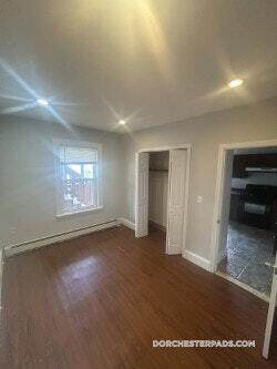 Building Photo - 44 Fenton St