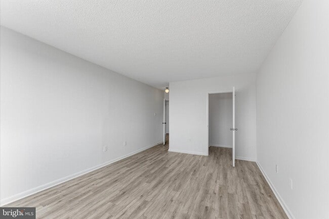 Building Photo - 3701 S George Mason Dr