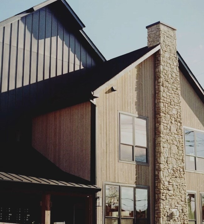 Building Photo - 4060 Walton Creek Rd