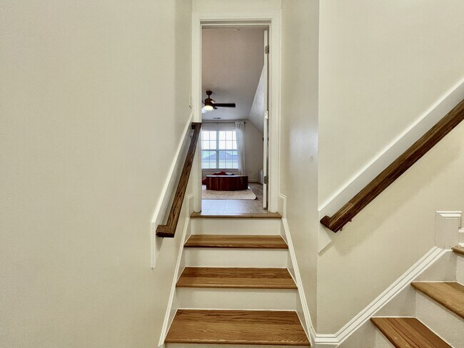 Building Photo - 126 Watchmen Ln