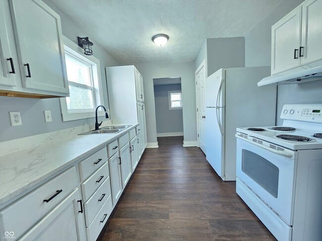 Building Photo - 1728 Noble St