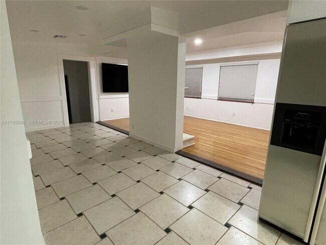 Building Photo - 63 NW 51st Ave