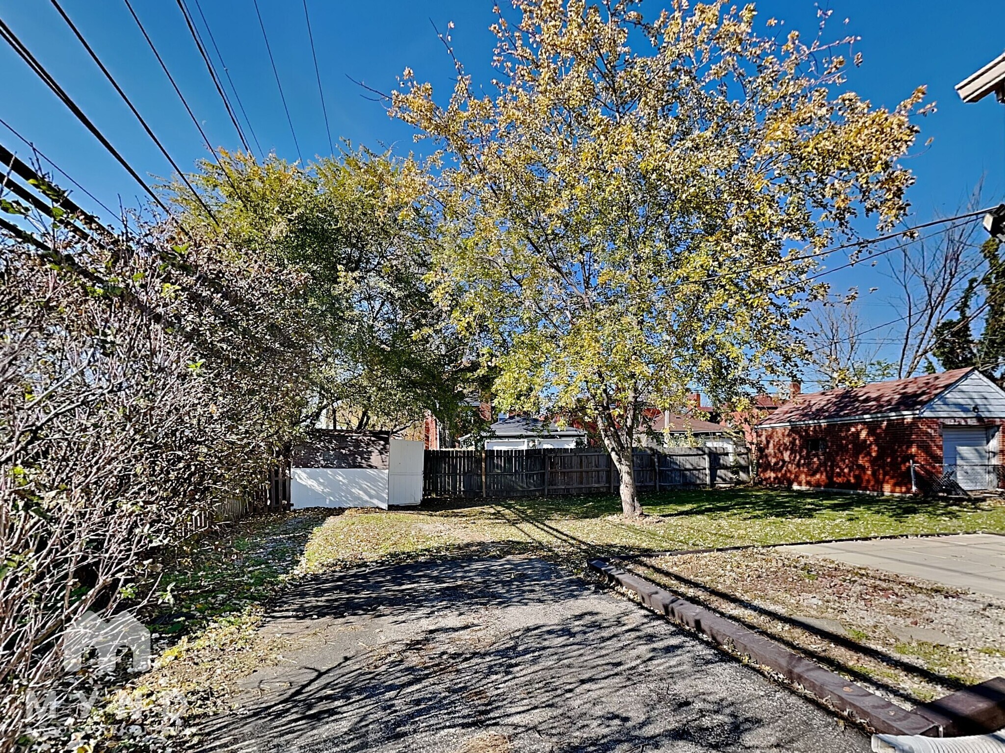 Building Photo - 675 Brookside Dr