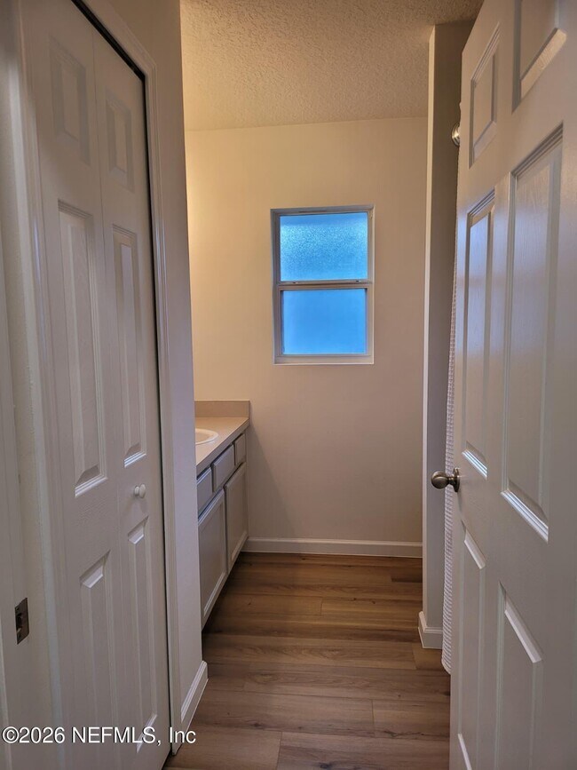 Building Photo - 108 Findhorn Ct