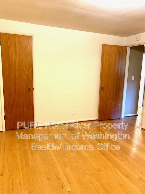 Building Photo - 2253 E Roanoke St