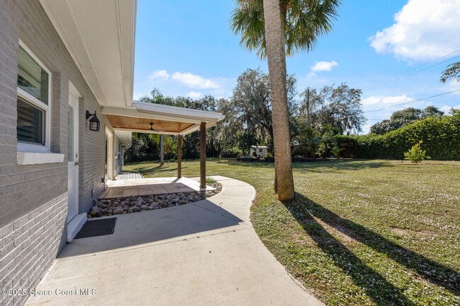 Building Photo - 3701 Warwick Dr