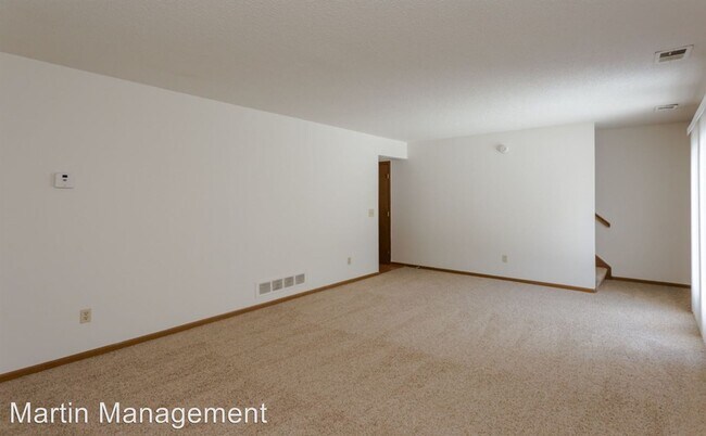 Building Photo - 6016-6038 Black Oak Dr