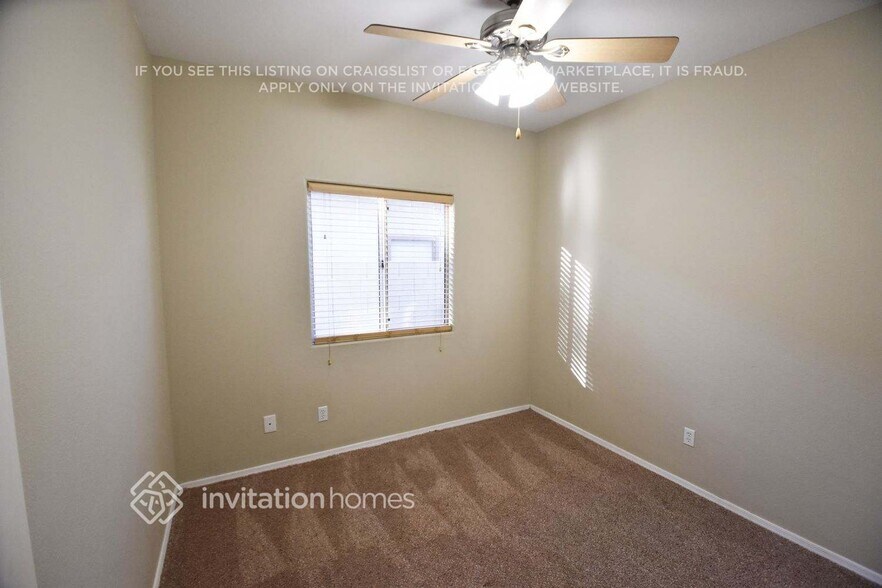 Building Photo - 3871 N 141st Dr