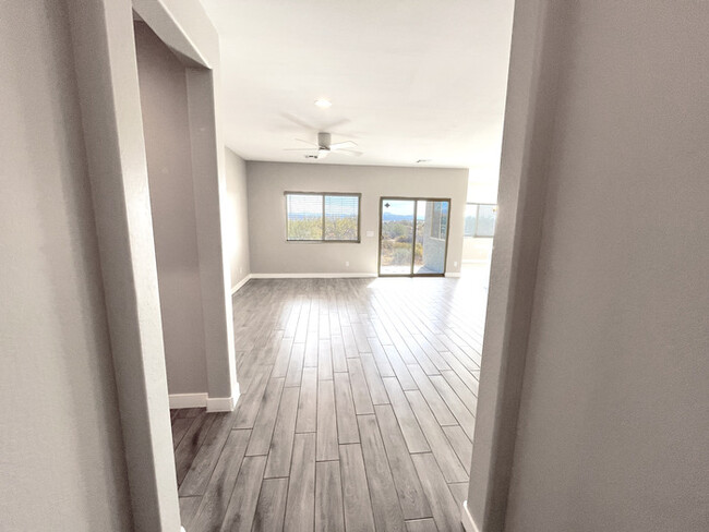 Building Photo - 3Bed/2Bath Home at Rio Verde! $399 MOVE-IN...