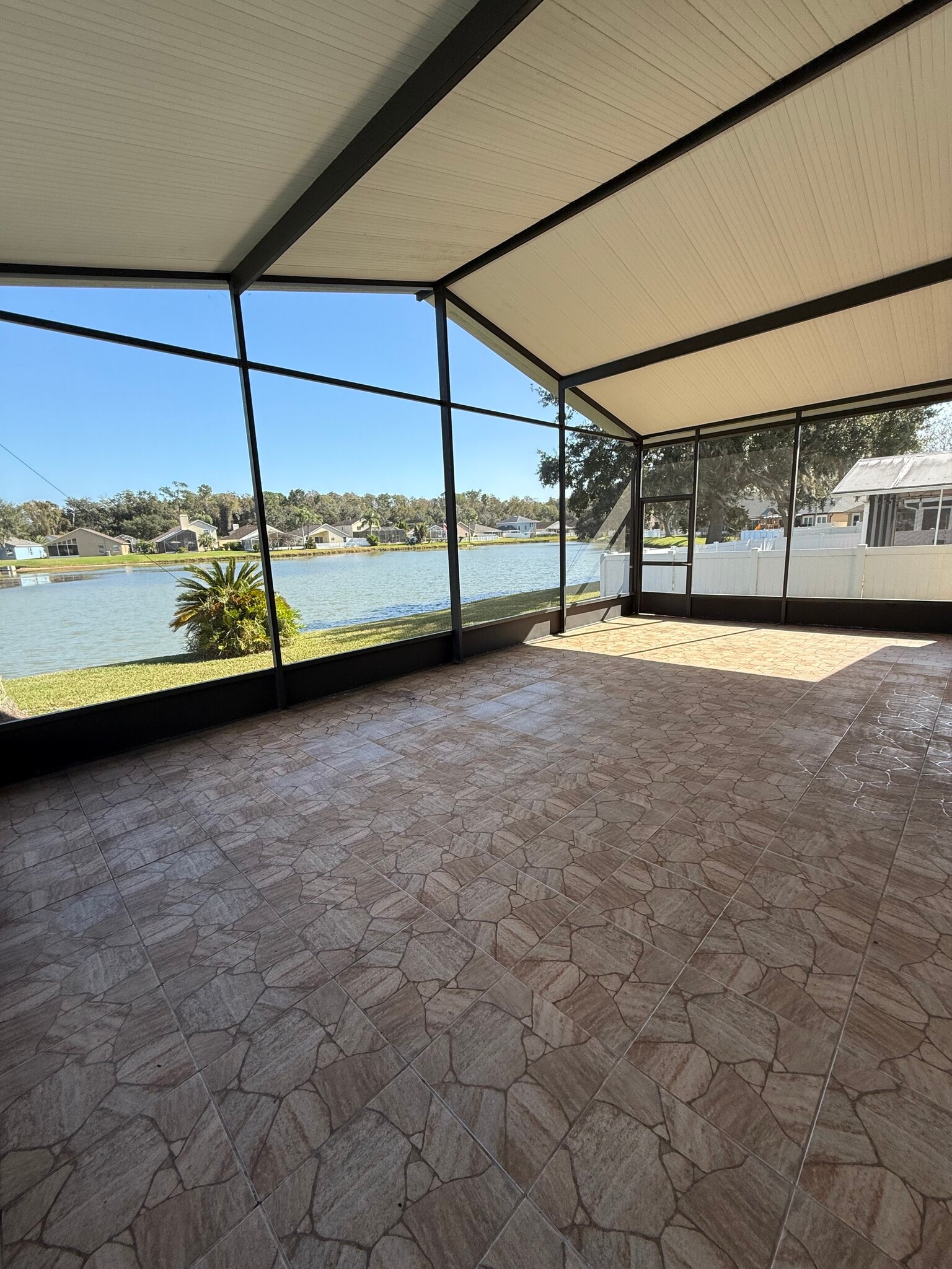 Building Photo - 1628 Maximilian Dr