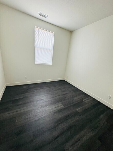 Building Photo - 1266 N Harbor Blvd