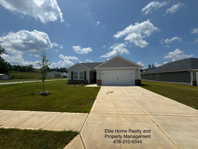 Primary Photo - 140 Lochwolde Dr