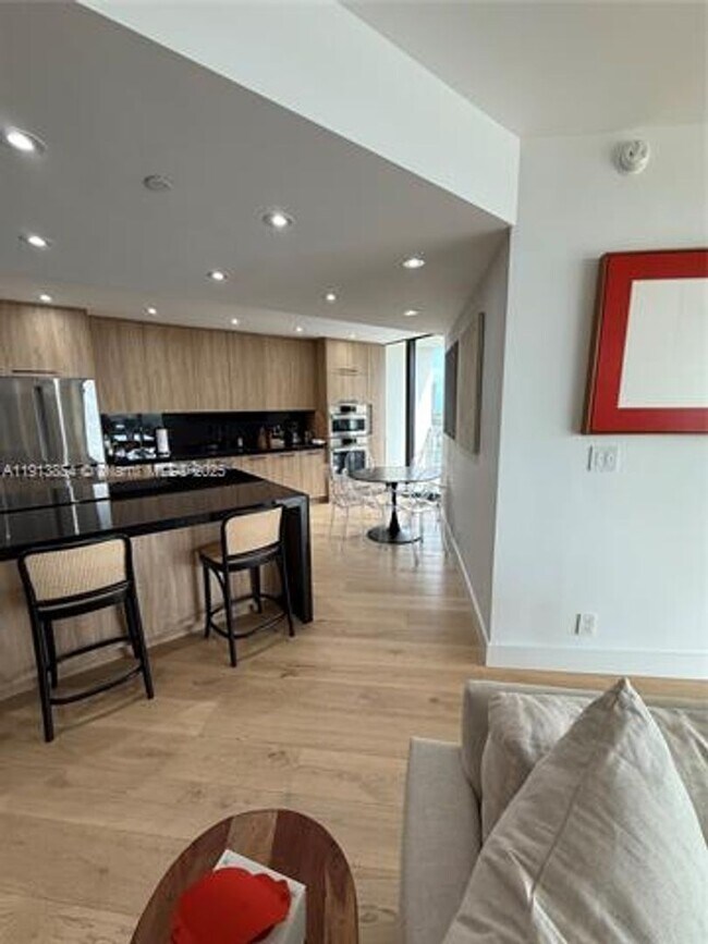 Building Photo - 19500 Turnberry Way