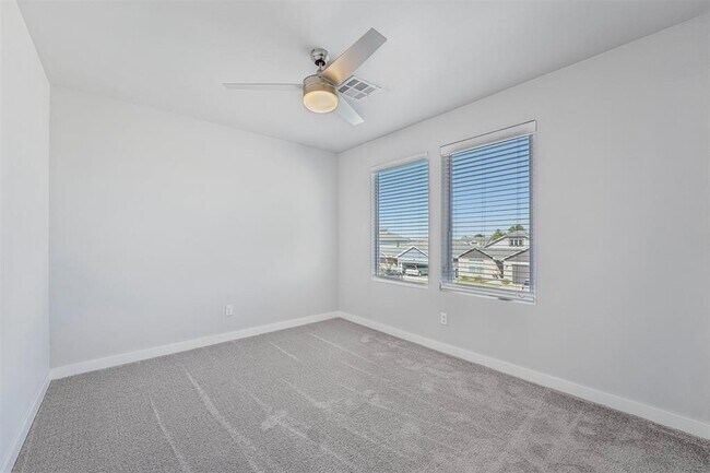 Building Photo - 520 NW 176th Terrace