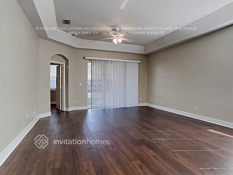 Building Photo - 1612 Wakefield Dr