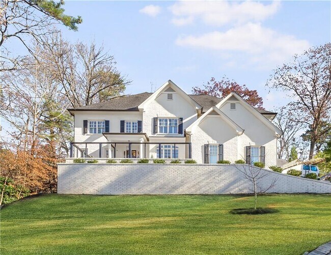 Building Photo - 2991 Sequoyah Dr NW