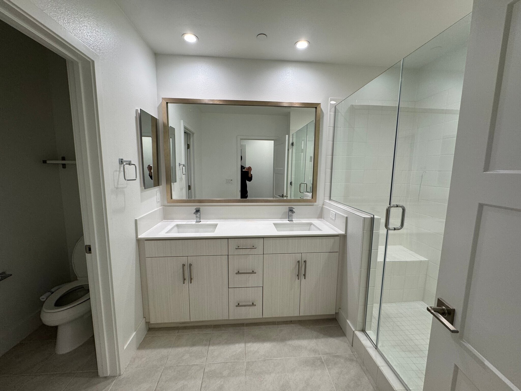 Building Photo - 9887 MacArthur Blvd