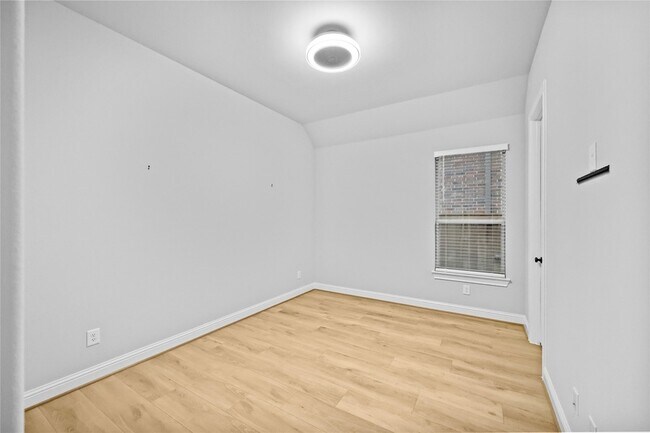 Building Photo - 28227 Cedar Peak Dr