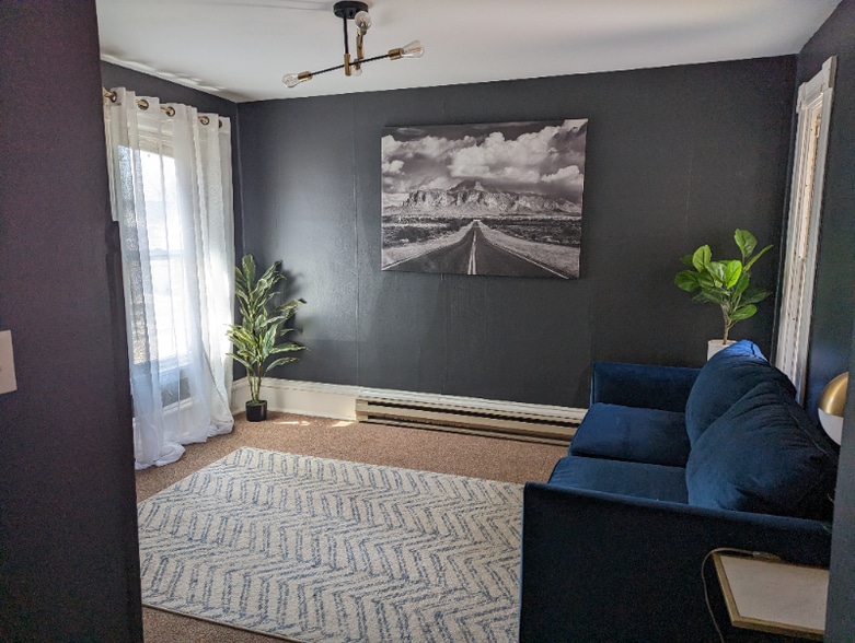 Building Photo - 1021 23rd Ave NE