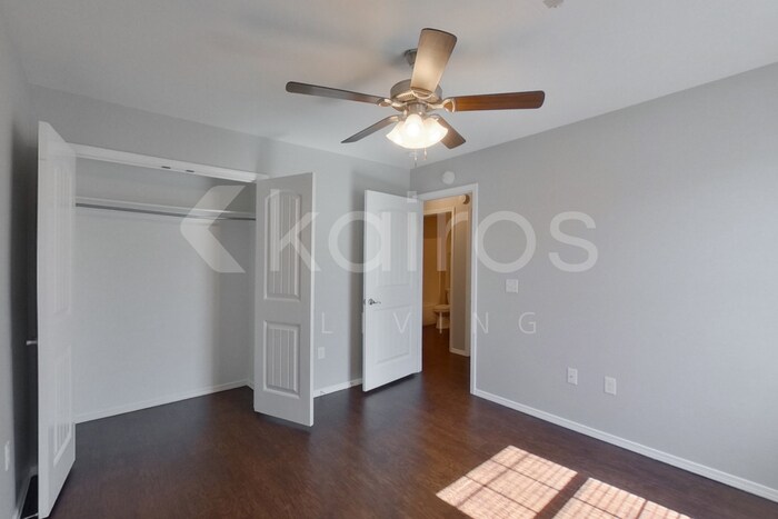 Building Photo - 3902 Thomas St