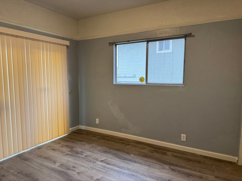 Building Photo - 504 N Stanislaus St