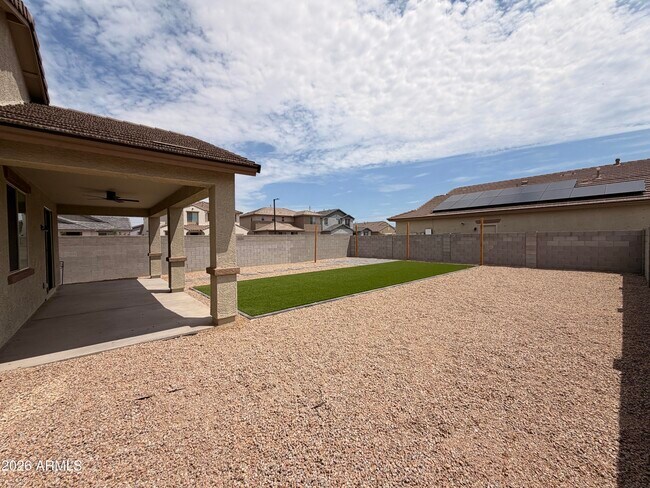 Building Photo - 3463 S 175th Dr