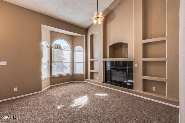 Building Photo - 12277 Tierra Pez Way