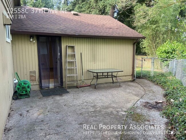 Building Photo - 12558 37th Ave NE