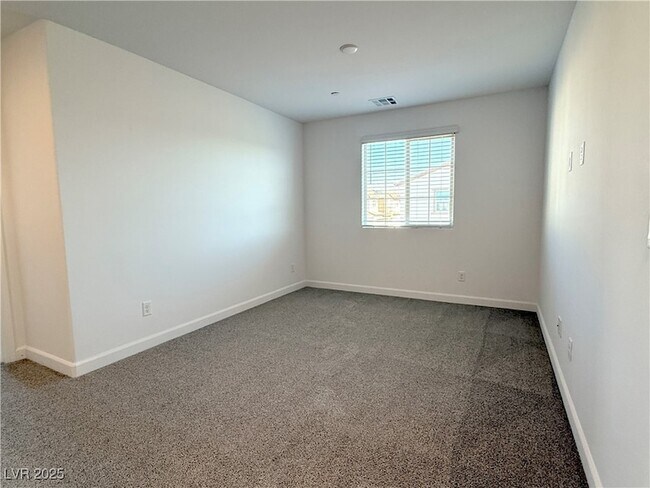 Building Photo - 901 Jigglypuff Pl