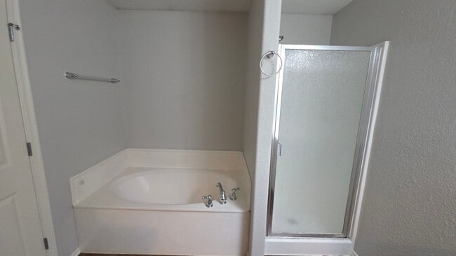 Building Photo - Clean 3 bed 2 bath  - Owasso schools