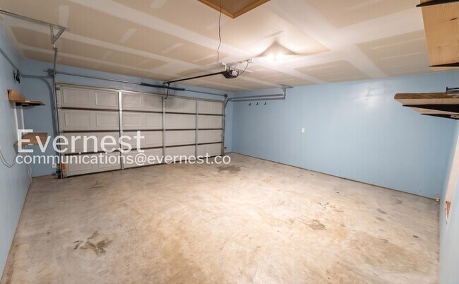 Building Photo - 22 Oakland Cir