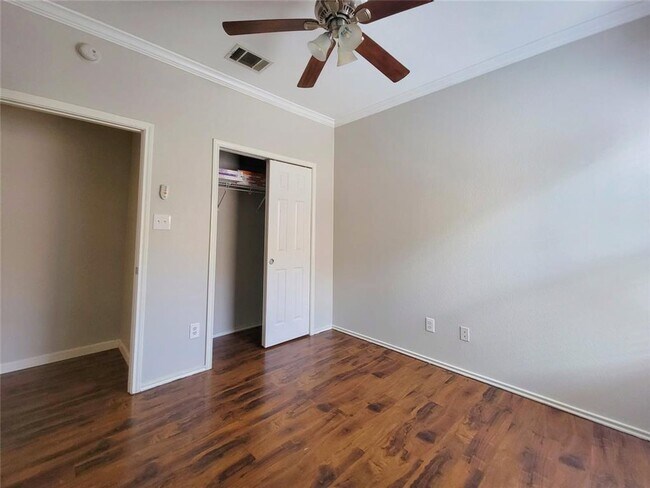 Building Photo - 11409 Hereford St