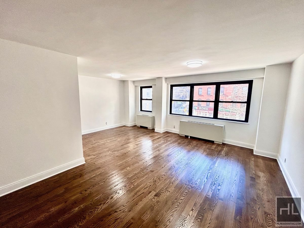 Building Photo - E 88th St